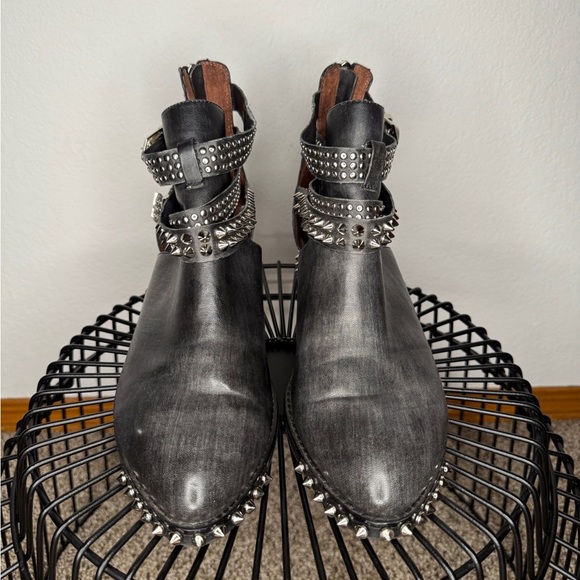 Jeffrey Campbell Everly Studded Brushed Black Ankle Boots Size 9.5 - Picture 3 of 10